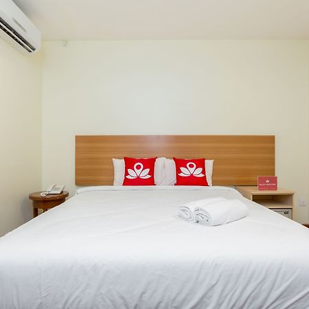 Zen Rooms Basic Sentul Куала-Лумпур Екстер'єр фото
