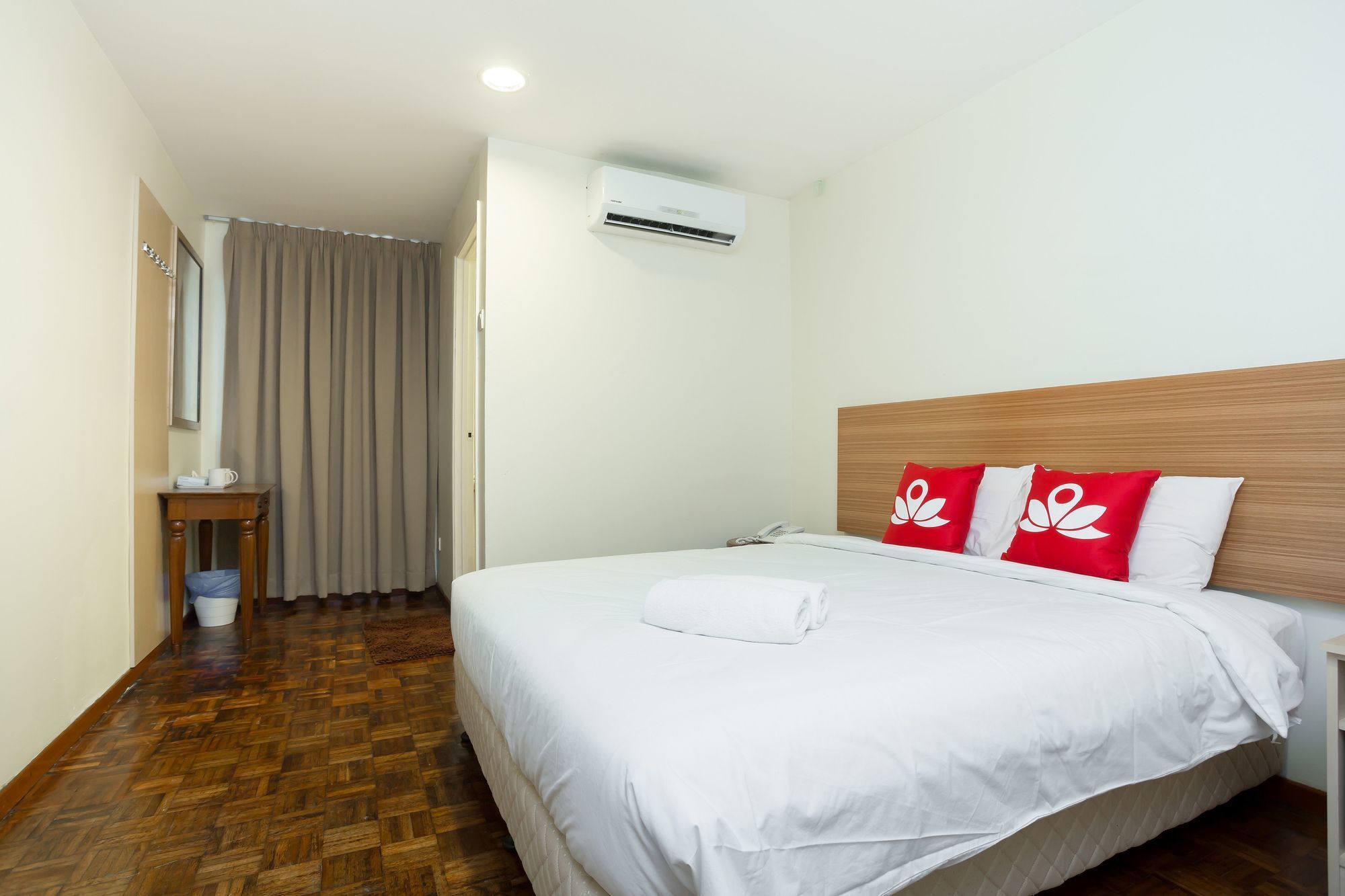 Zen Rooms Basic Sentul Куала-Лумпур Екстер'єр фото